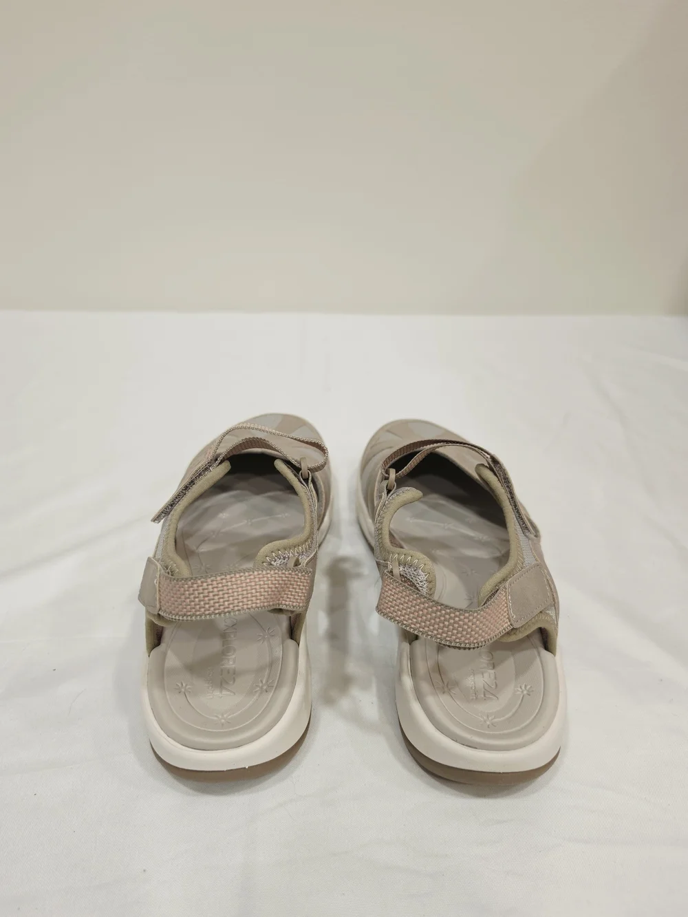 Easy Spirit Women's Esplash Taupe and Cream Slingback Sandals